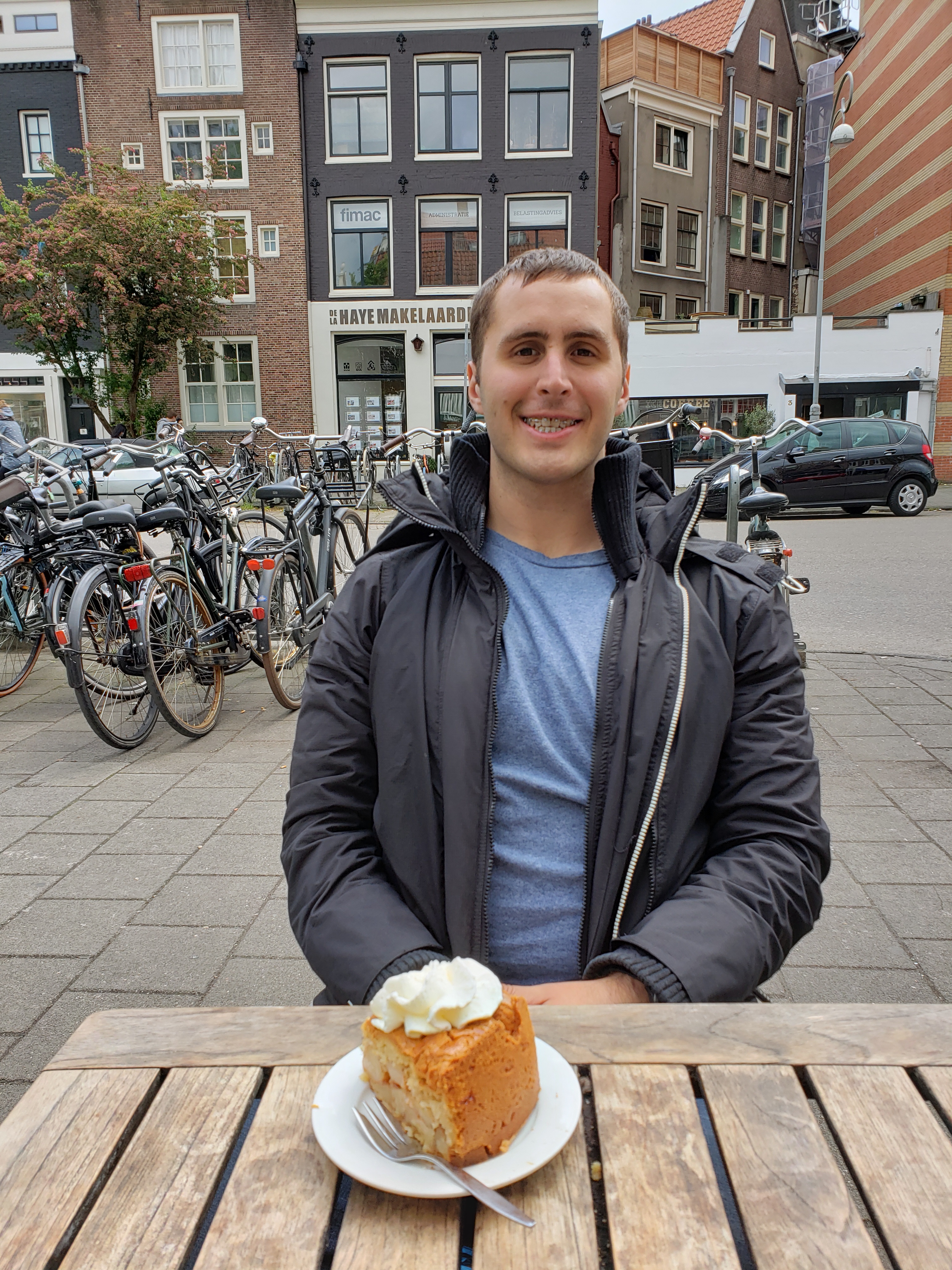 Adam eating apple pie in Amsterdam